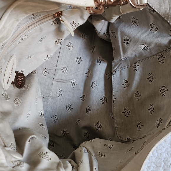 Mulberry Alexa (Regular) in White Soft Buffalo with rose gold hardwear - Picture 12 of 12
